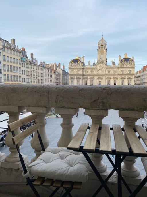 Grand Balcon Place Des Terreaux 리옹 외부 사진